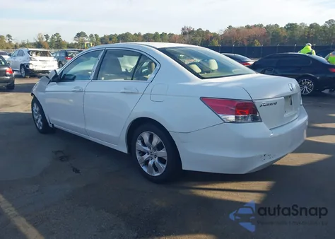 2010 Honda Accord 2.4 Lx z USA, uszkodzony, nr VIN 1HGCP2F37AA148942